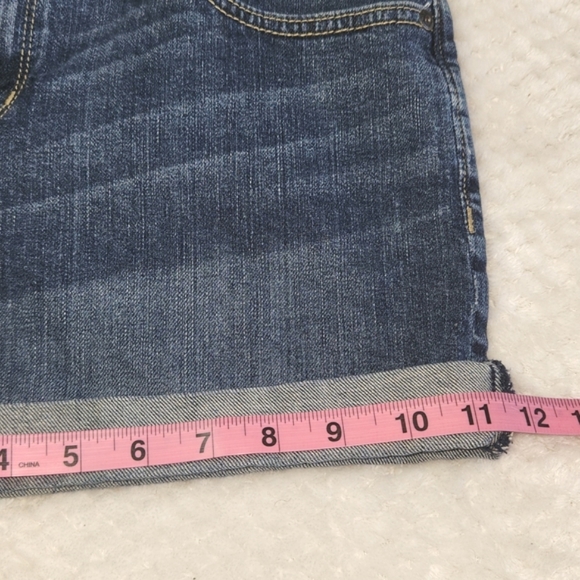 ANN TAYLOR LOFT DENIM ROLL SHORTS SIZE 8 PRE OWNED - Picture 11 of 11